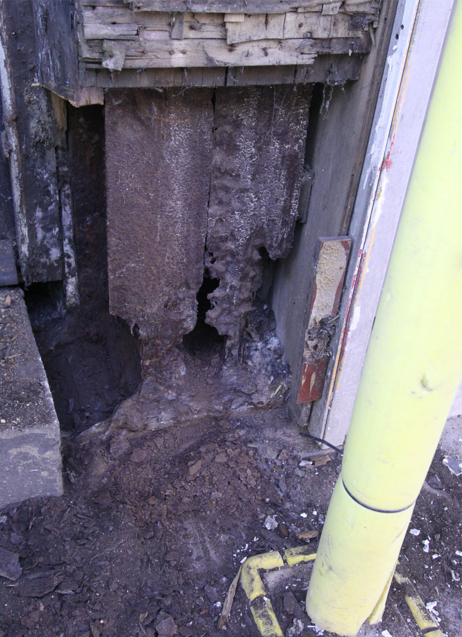 The Jackson Buildings - Glossop - Column before works L3