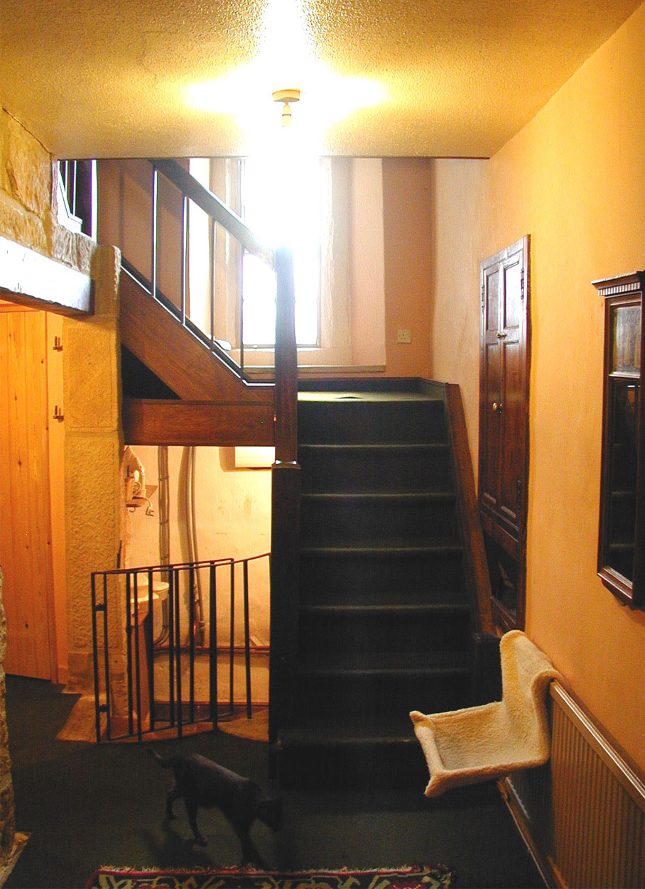 Square house - Stairs before works L1